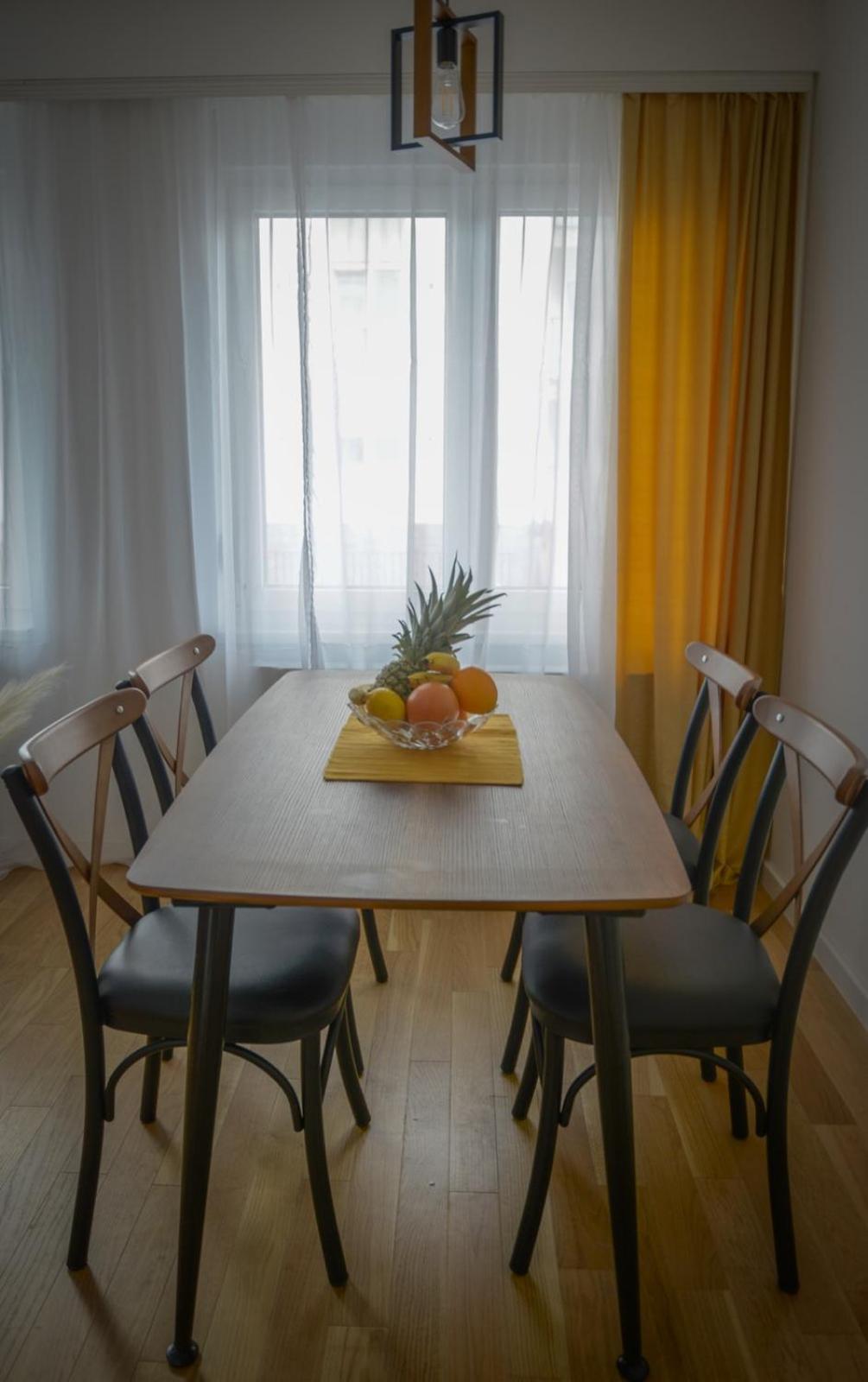 Tera Apartment Zemun Belgrad Exteriör bild