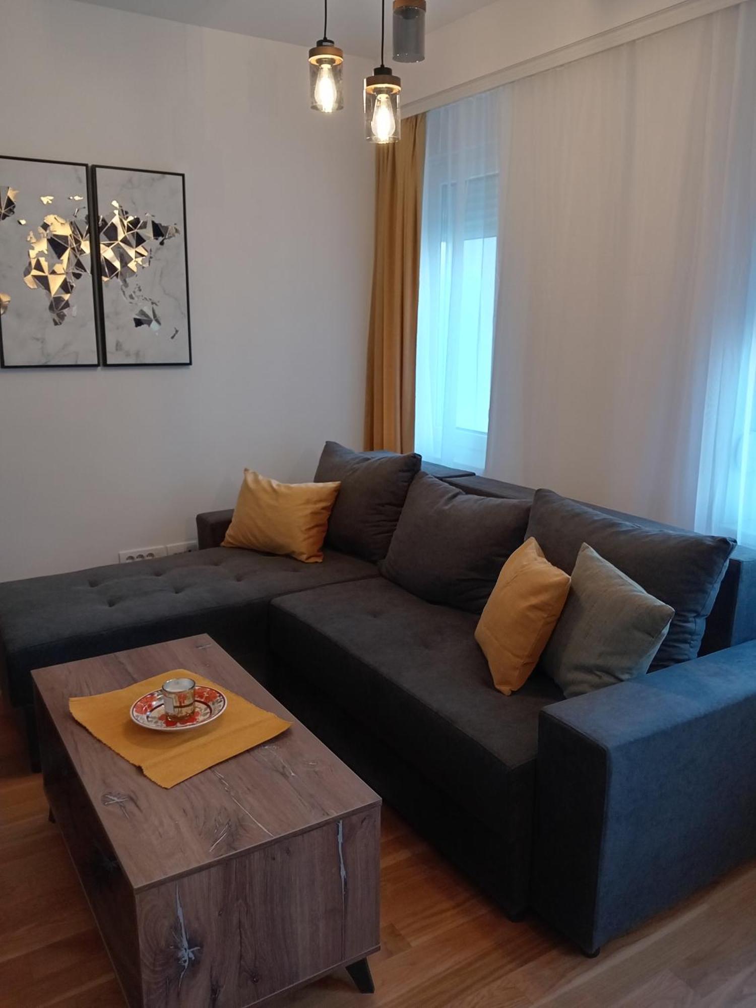 Tera Apartment Zemun Belgrad Exteriör bild